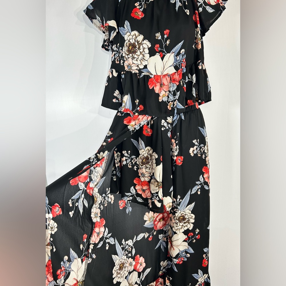 Peach Love Matching Floral Set Top And Shorts With Skirt Overlay Size Small